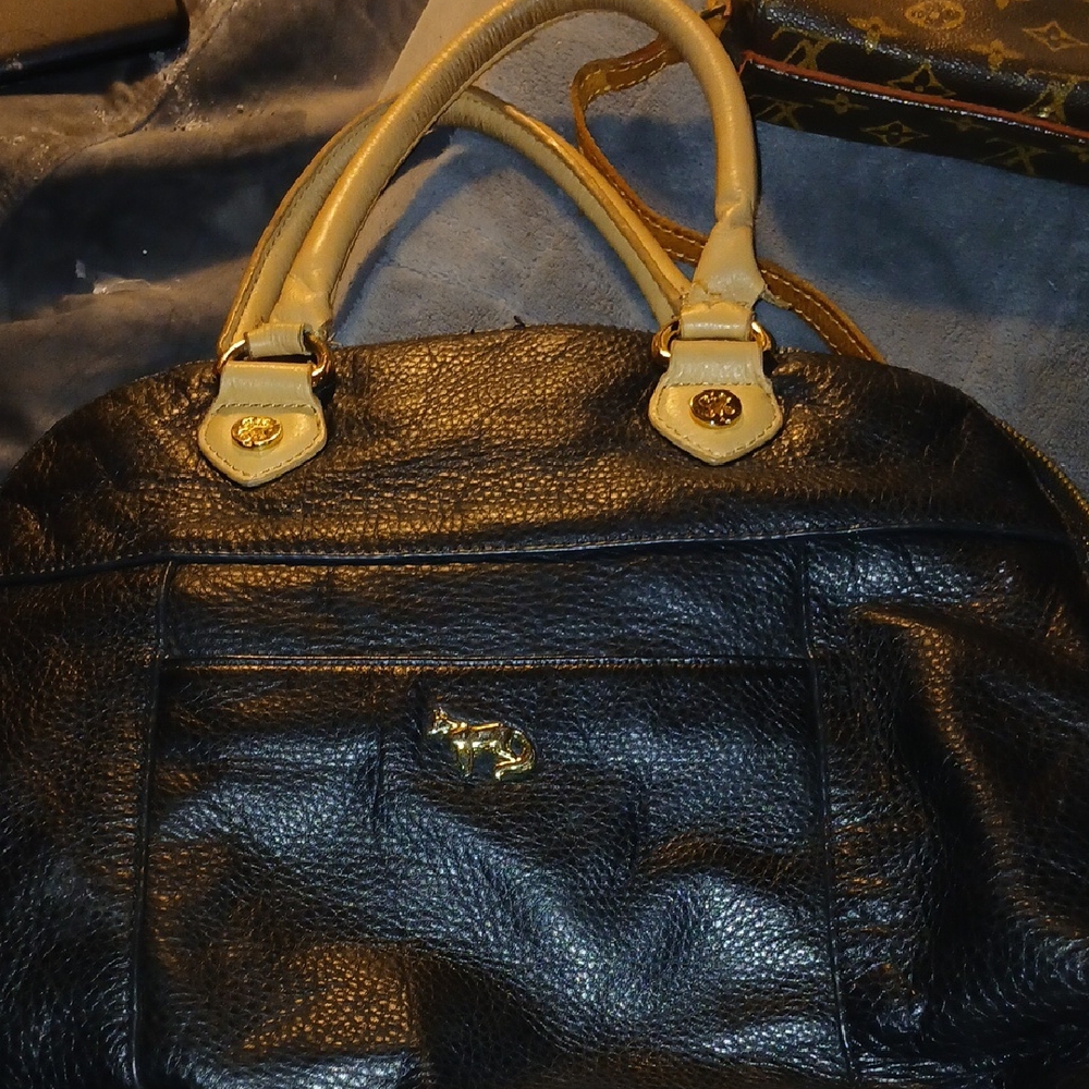 Emma Fox Black and Gold Shoulder Bag with Textured Finish
